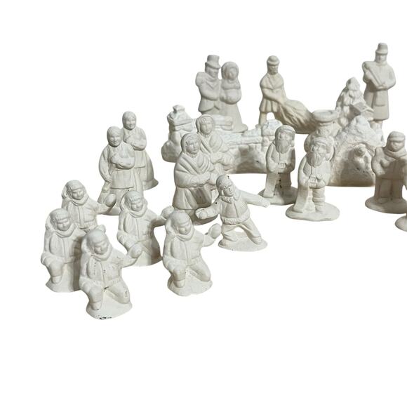 Vintage Bisque Clay Christmas Village Paintable Figurines Set Craft DIY - Picture 2 of 6